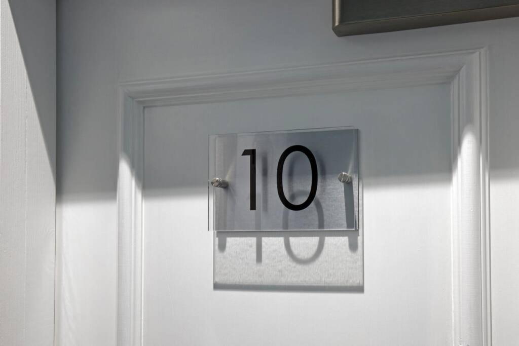 Blackbird Luxury Accommodation Room 10 Blackpool Exterior foto